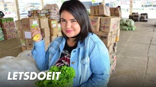 Vaskos kolumbiai milf cunija mélyen megkúrva xiomarától