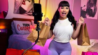 Vastag popsis influencer véletlenül megdugja magát a rajongói szeme láttára