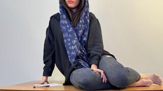 Csábos arab milf megbassza a bankárt a vámért