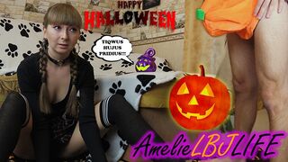 Kicsike boszorkány megidézi a méretes pélót és keményen megbasszák, hogy beleélvezzen a puncijába - halloween 2020